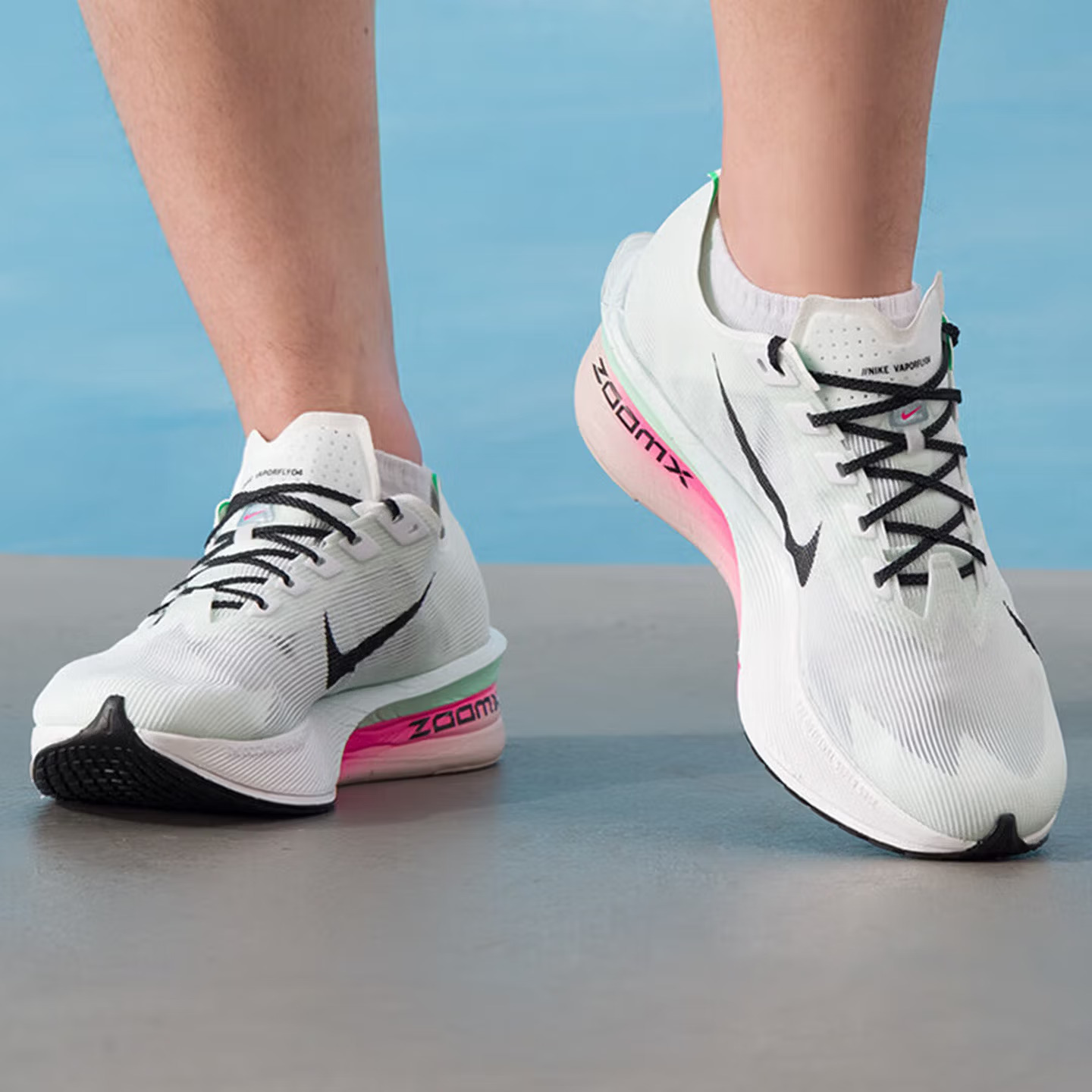Мужские беговые кроссовки NIKE – обзор и цена Lightweight Road Running Shoes