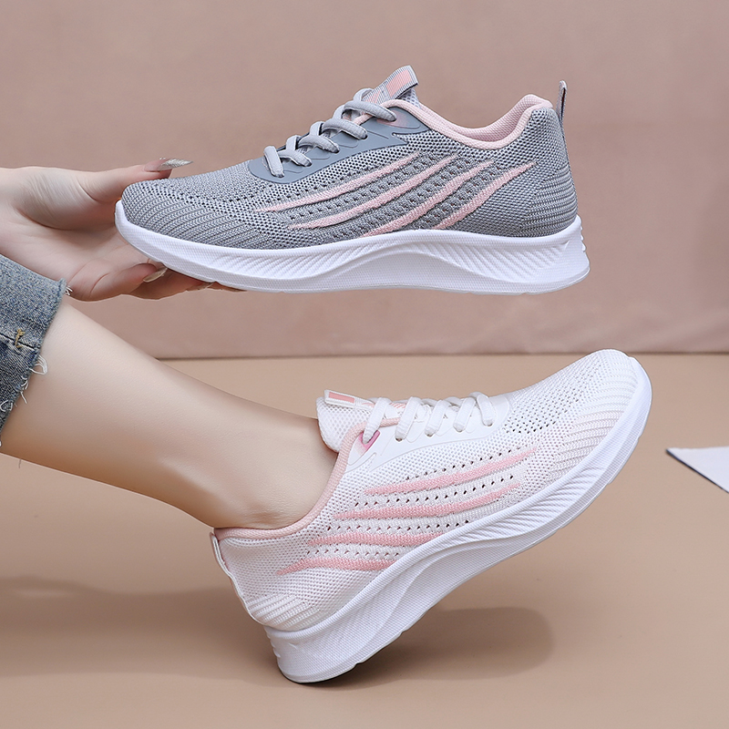 Женские осенние кроссовки из с – обзор и цена Knit Fabric Lace Up Sneakers